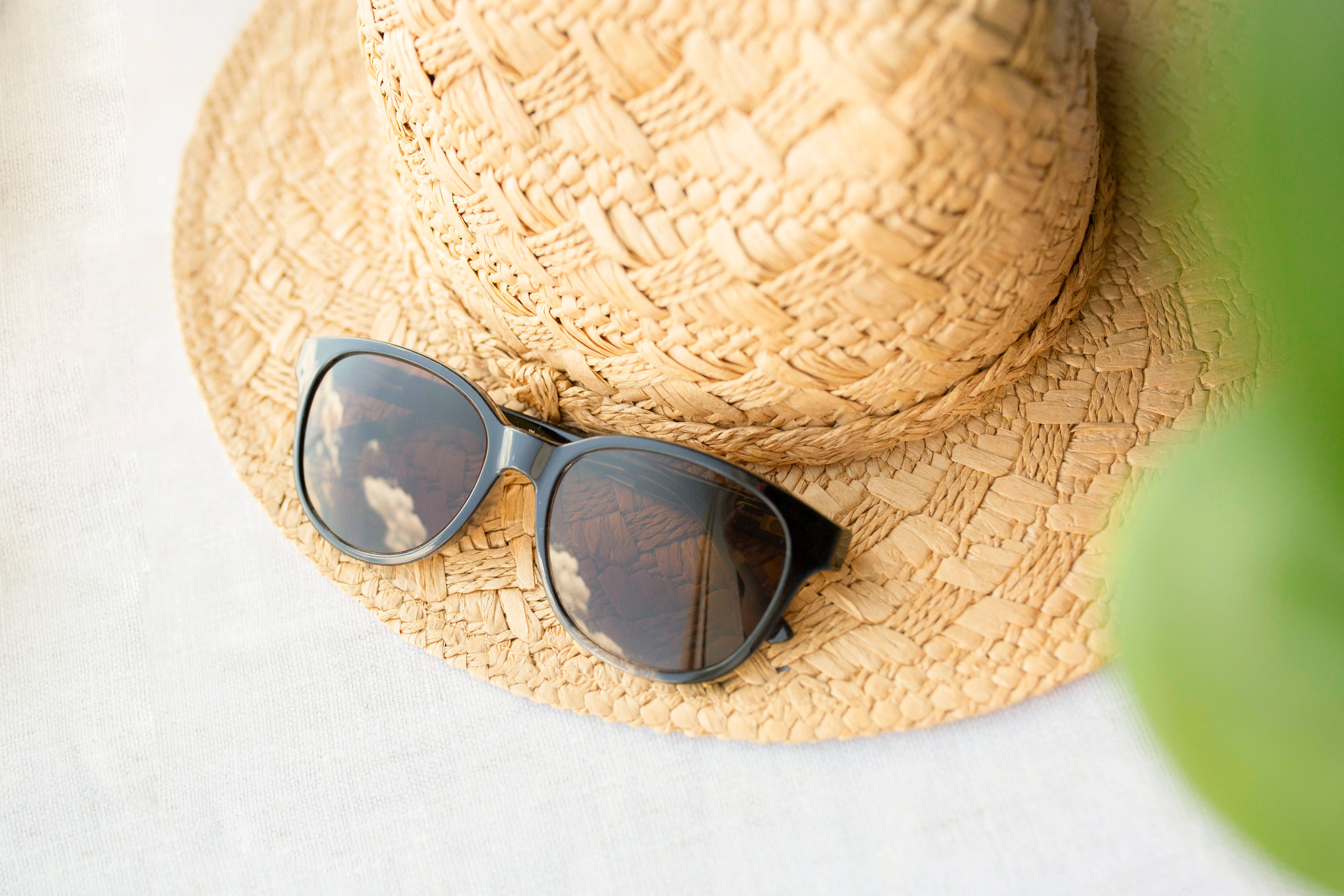 The Cecily Bifocal-Style Reading Sunglasses - Image 25