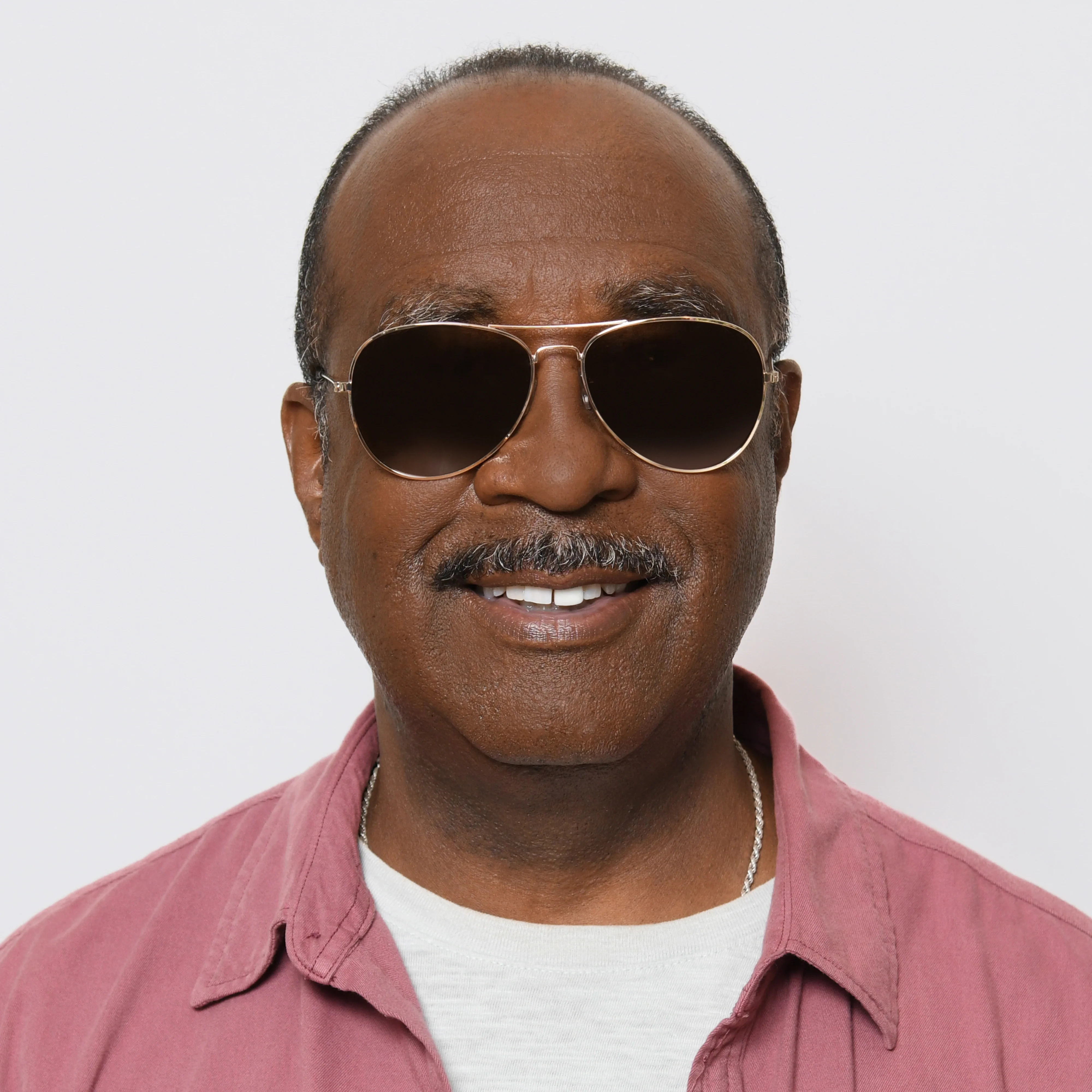The Legacy Bifocal-Style Reading Sunglasses - Image 8